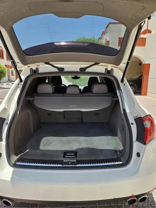 Porsche Cayenne Turbo 2011