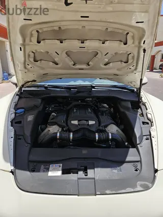 Porsche Cayenne Turbo 2011