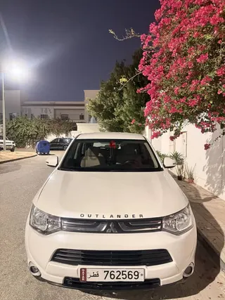 ميتسوبيشي Outlander 2014 — Dubizzle Qatar