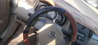 نيسان Titan 2009