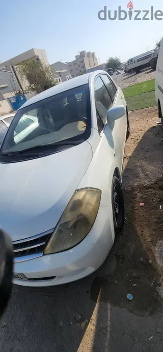 نيسان Titan 2009