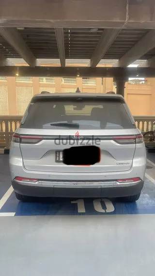 جيب جراند شيروكي 2023