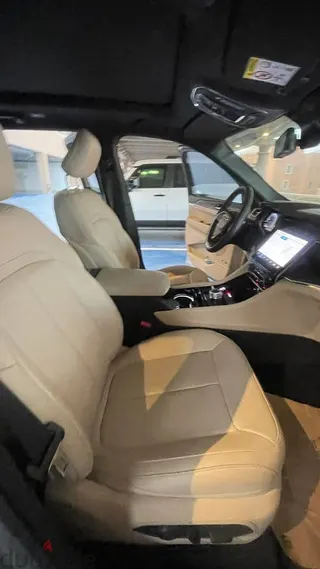 جيب جراند شيروكي 2023