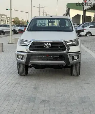 تويوتا هايلكس 2025