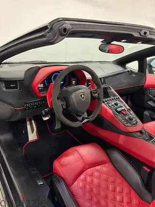 لامبورغيني Aventador 2015