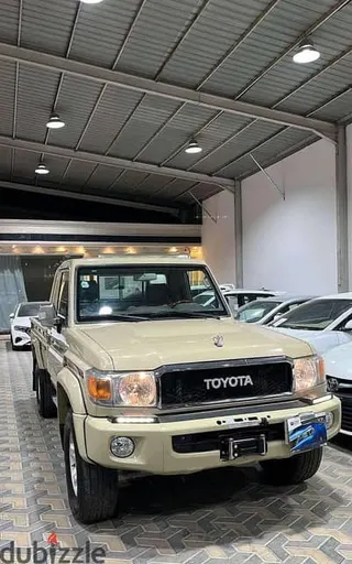 Toyota Land Cruiser Pickup 2016