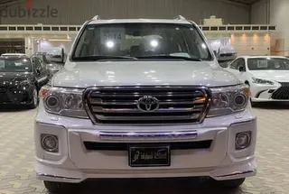 تويوتا لاند كروزر GXR 2014