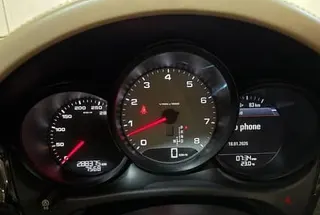 بورشه ماكان 2015