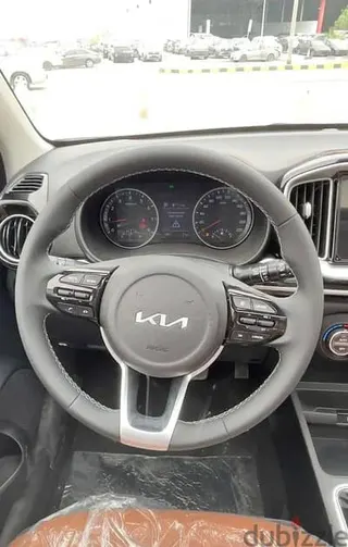 كيا KX1 2025