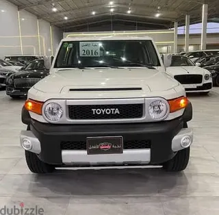 تويوتا FJ Cruiser 2016