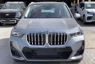 بي إم دبليو X1 2025