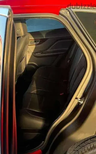 جاكوار F Type 2020