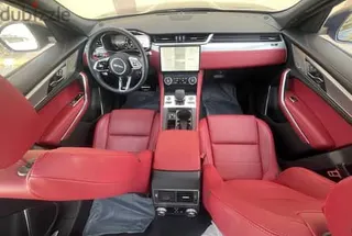 جاكوار F Pace 2024
