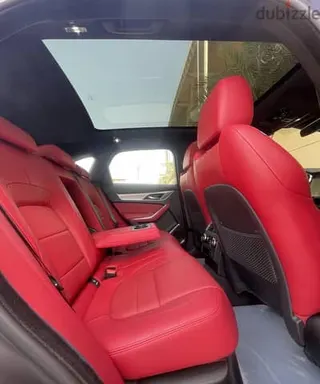 جاكوار F Pace 2024