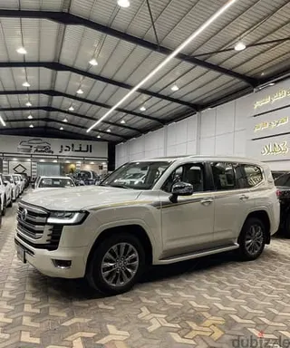 تويوتا لاند كروزر VXR 2022