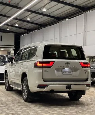 تويوتا لاند كروزر VXR 2022