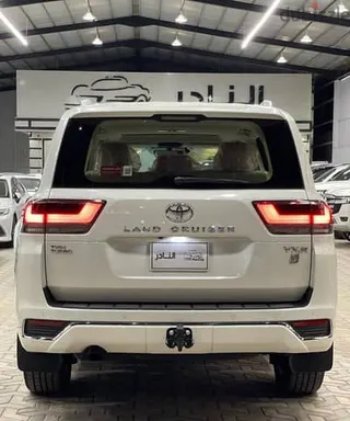 تويوتا لاند كروزر VXR 2022