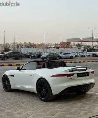 جاكوار F Type 2014