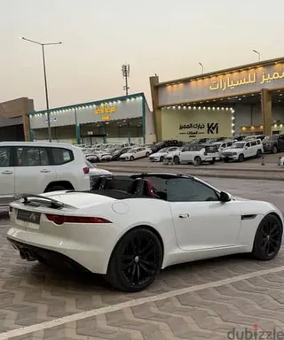 جاكوار F Type 2014