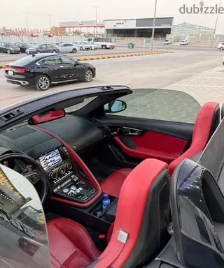 جاكوار F Type 2014
