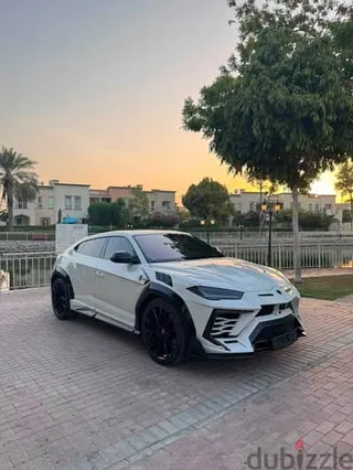 لامبورغيني Urus 2025