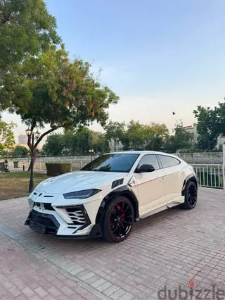 لامبورغيني Urus 2025
