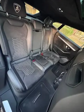لامبورغيني Urus 2025