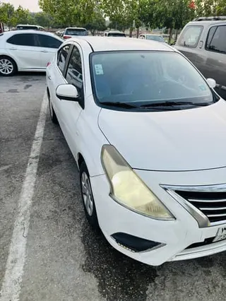 Nissan Sunny SV 2015