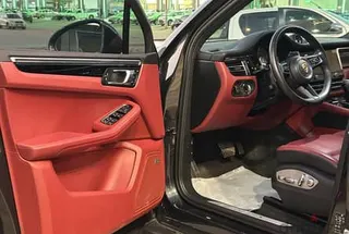 Porsche Macan 2025