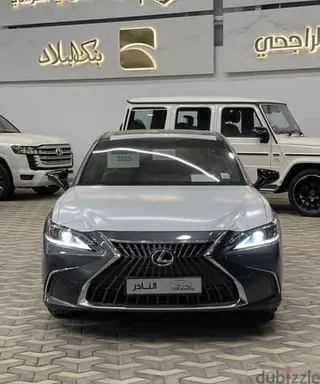 Lexus ES 250 2025