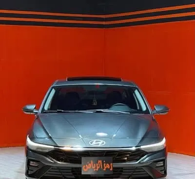 Hyundai Elantra 2025