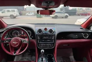 بنتلي Bentayga 2017