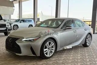 Lexus IS 300 2025