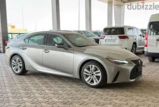 Lexus IS 300 2025