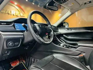 جيب شيروكي 2022