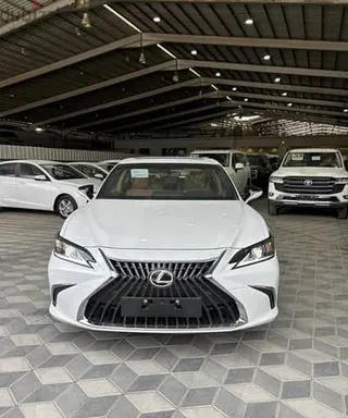 لكزس ES 250 2025