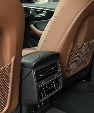 أودي Q8 2023