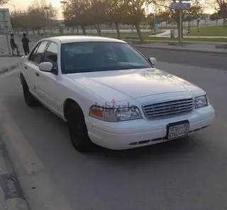 Ford Crown Victoria 2002