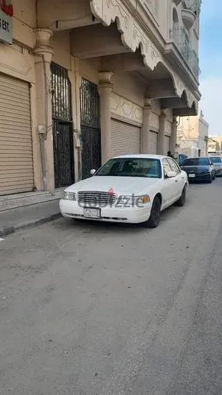 Ford Crown Victoria 2002