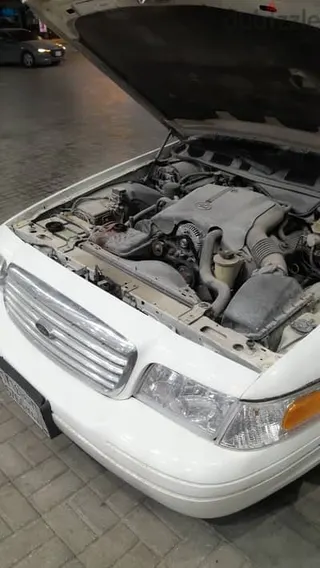 Ford Crown Victoria 2002