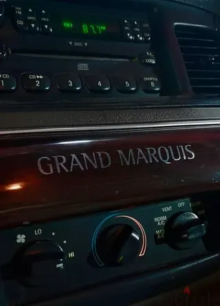 Ford Crown Victoria 2002