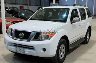 نيسان باثفايندر 2012
