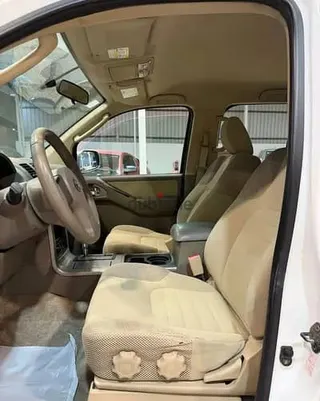 نيسان باثفايندر 2012