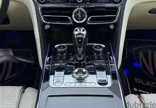 Bentley Flying Spur 2023