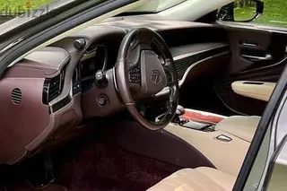 لكزس LS 500 2020