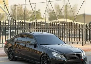 مرسيدس بنز E Class AMG 63 2011