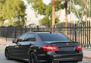 مرسيدس بنز E Class AMG 63 2011