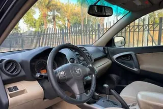 Toyota RAV4 2011