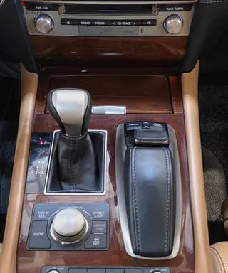 لكزس LS 460 2022
