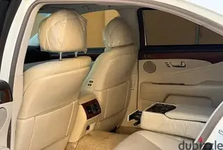 لكزس LS 460 2010